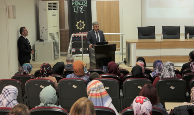 Karabörk ve Erşan anneleri ‘uyuşturucu’ konusunda bilgilendirdi!
