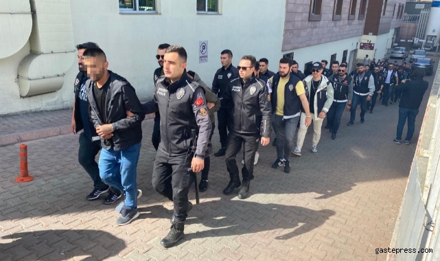 'Kökünü Kurutma Operasyonu'nda 22 şüpheli adliyede!