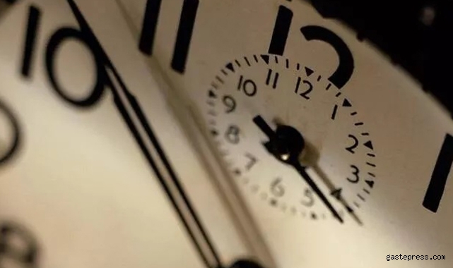 Mesai saatleri 6 saat olarak değişiyor mu 2023 son haber Bakan duyurdu!