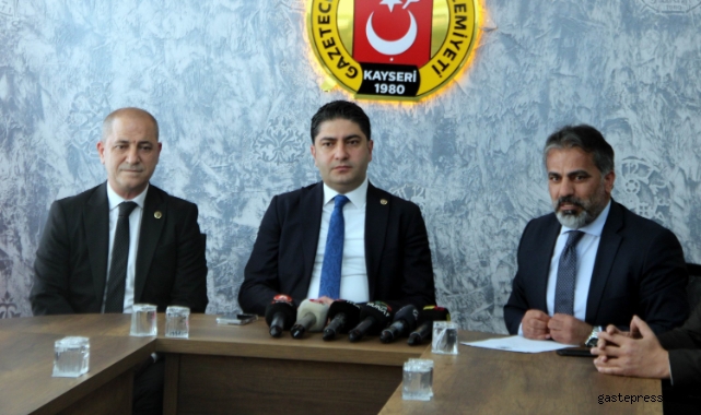  MHP'li Özdemir: "Milliyetçi Hareket Partisi Kayseri'de umduğunu almış, başarılı olmuştur"