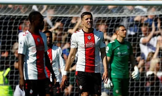 Southampton 10 yıl sonra Premier Lig'de küme düştü!