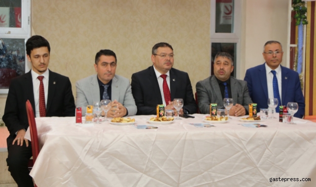 Yeniden Refah Partisi Milletvekili Adaylarından Miting Havasında Salon Toplantısı