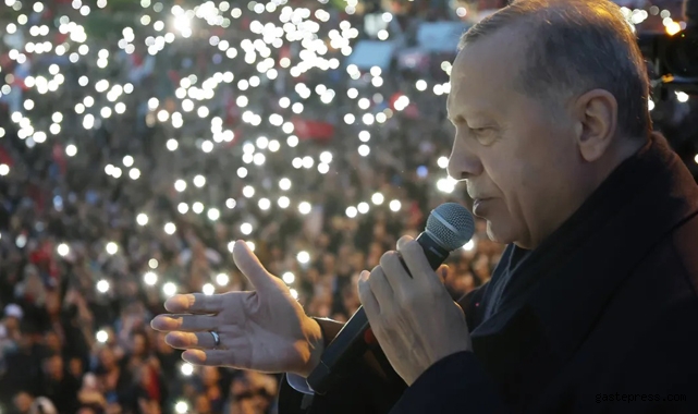 YSK Başkanı Yener ilan etti: Erdoğan yeniden Cumhurbaşkanı seçildi!