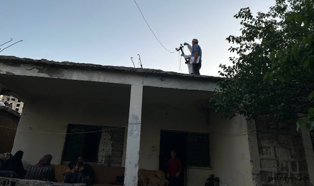 Çatıda oyun oynayan çocuk elektrik akımına kapıldı!
