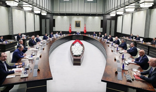 Cumhurbaşkanı Erdoğan bakanların yüzüne söyledi moralleri bozuk ayrıldılar!