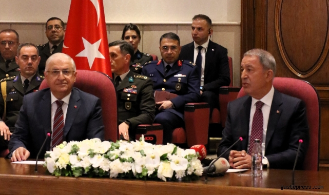 Milli Savunma Bakanlığında devir teslim töreni!