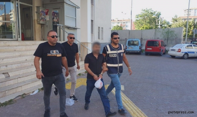 2 yıldır firari olarak aranan şahıs iş yerinde yakalandı!