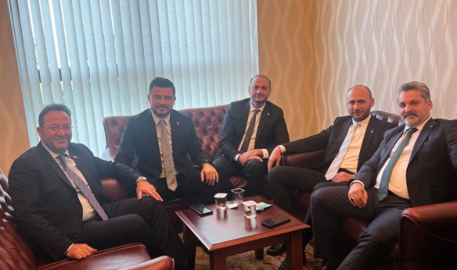 AK Parti Genel Merkezde heyecanlı bekleyiş!