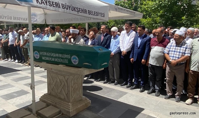 Duran Soyuğur son yolculuğuna uğurlandı!