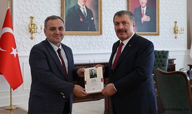ERÜ Rektörü Prof. Dr. Altun, Sağlık Bakanı Dr. Koca’yı Ziyaret Etti