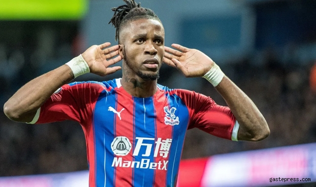 Galatasaray, Wilfried Zaha transferini KAP'a bildirdi!