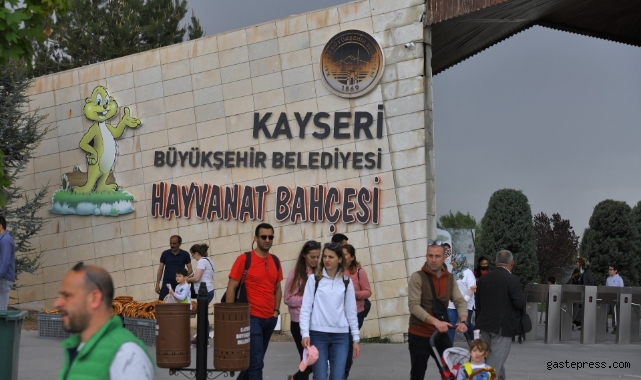 Kayseri Büyükşehir Hayvanat Bahçesini Kurban Bayramı'nda 65 bin kişi ziyaret etti!