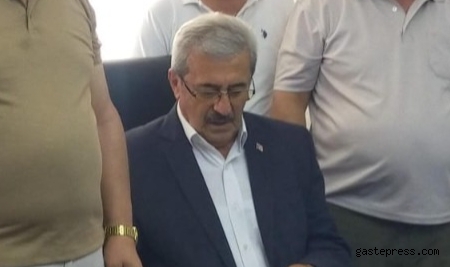 Yörenç: “Aceleyle verilmiş bir karar, istifayı geri çekiyorum”