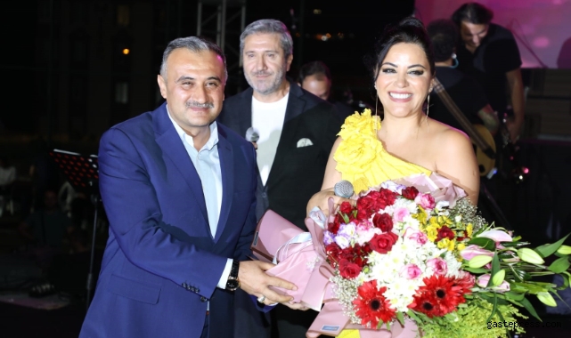 39. Aşık Seyrani Kültür ve Sanat Festivali’nde Zara rüzgarı!