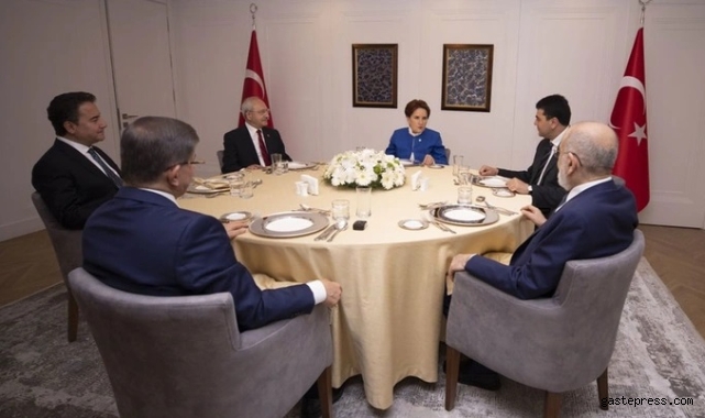Ahmet Davutoğlu, CHP listelerinden girmenin en büyük pişmanlığı olduğunu söyledi!