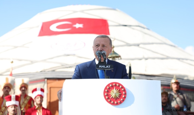 Cumhurbaşkanı Erdoğan: "Türkiye olarak kardeşlik seferberliğine ihtiyaç duyuyoruz"