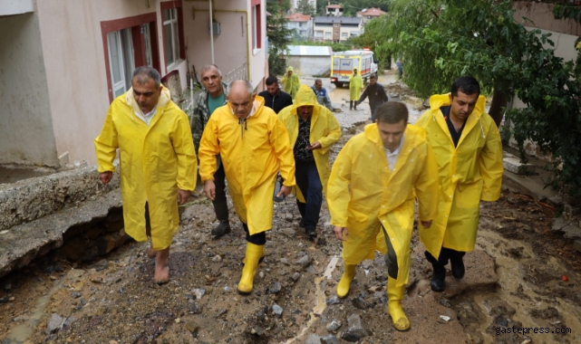 KASKİ sel bölgesinde!