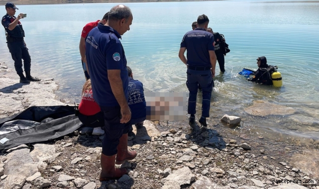 Serinlemek için girdikleri baraj gölünde boğuldular: 1 ölü, 1 yaralı!