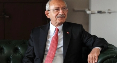 CHP O isimde bir danışmanı yok dedi. Belgesi ortaya çıktı!