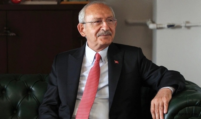 CHP O isimde bir danışmanı yok dedi. Belgesi ortaya çıktı!