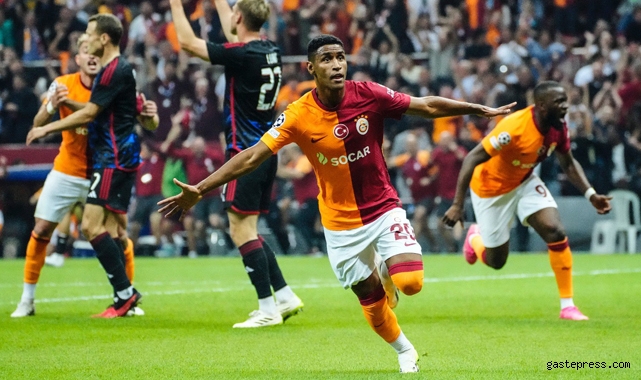 Galatasaray sahasında Kopenhag'la 2-2 berabere kaldı!