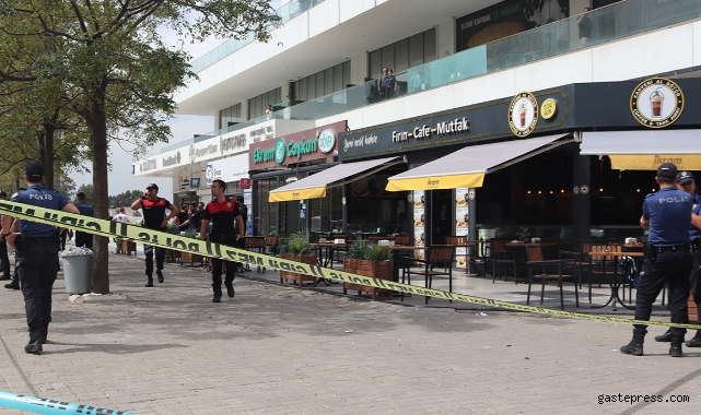 İzmir’de adliye önündeki çatışmada 21 gözaltı!