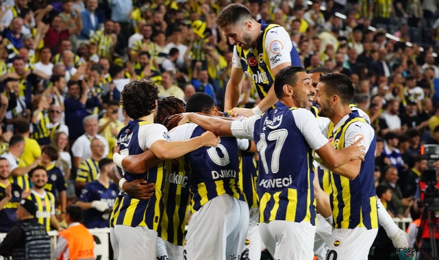 Kadıköy'de dört dörtlük gece! Fenerbahçe yeniden zirvede!
