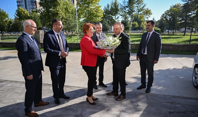 Kayseri Tarım ve Orman İl Müdürü Bülent Saklav, göreve başladı!