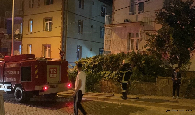 Mal paylaşımına sinirlendi, oturduğu evi ateşe verdi!