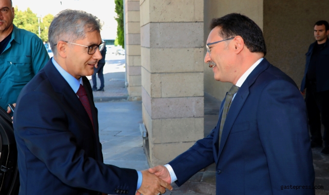 Niğde Valisi Cahit Çelik, Vali Çiçek’i ziyaret etti!