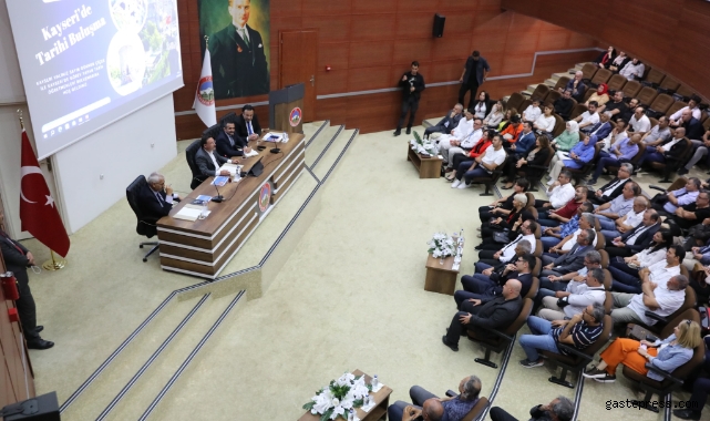 Vali Çiçek tarih öğretmenleriyle bir araya geldi!
