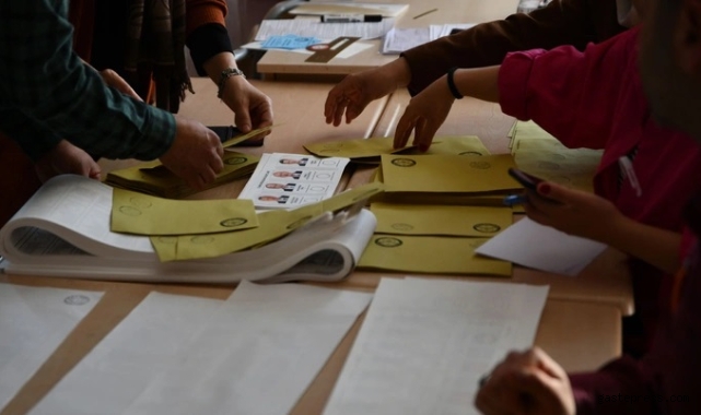 Bu pazar seçim olsa kim kazanır? CHP ve İYİ Parti'de sert düşüş! Cumhur İttifakı partileri içinde oy oranları değişti!