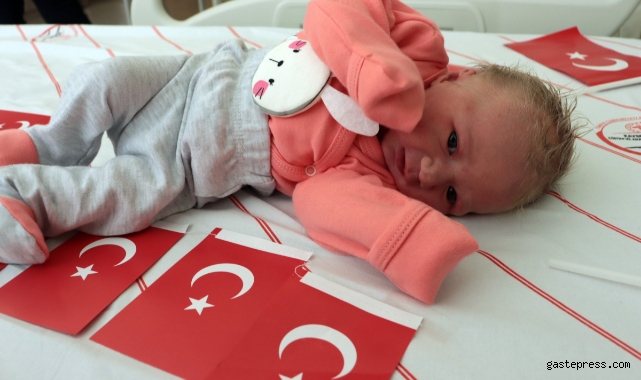 Cumhuriyet'in ikinci asrında gözünü dünyaya açtı!