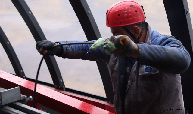Erciyes yeni sezona hazırlanıyor: Ekipler 24 kilometrelik halatı santim santim kontrol ediyor!