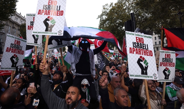 İngiltere’de büyük Filistin’e destek protestosu!