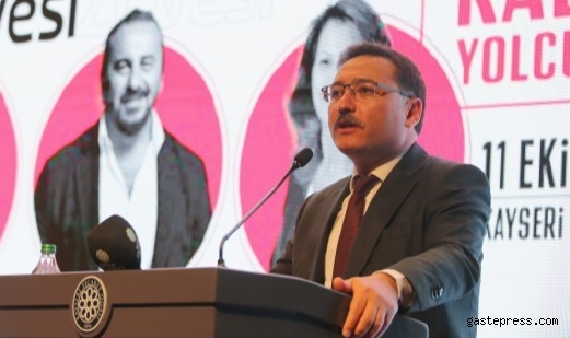  Vali Çiçek: "Bu şehirde olmak başlı başına mücadeleyi gerektiriyor"