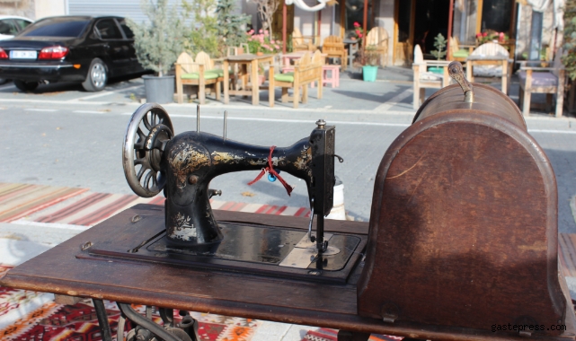 130 yıllık dikiş makinesi yıllara meydan okuyor!