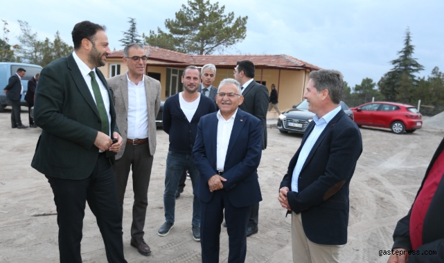 Başkan Büyükkılıç, Yeşilay Uyuşturucuyla Mücadele Rehabilitasyon Merkezi'ni İnceledi!