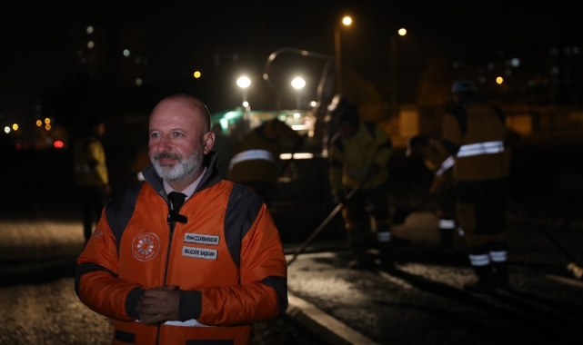Başkan Çolakbayrakdar, “Geceyi gündüze katıp, asfalt çalışmalarını tamamladık”