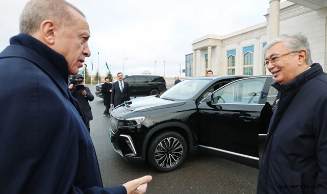 Cumhurbaşkanı Erdoğan, Kazakistan Cumhurbaşkanı'na Togg hediye etti!