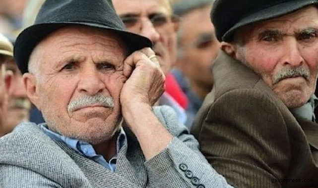 Emekliler aman dikkat! Maaş ödeme tarihleriniz değişti! 