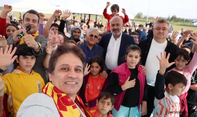 Gençler Millet Bahçesi'nde buluştu!