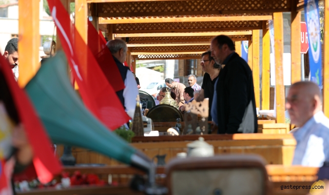 Kayseri Talas'ta bu pazar 'Antika Pazarı'var!