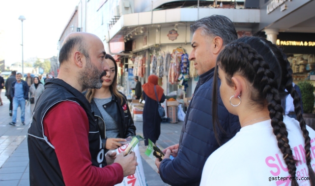 Polis ekiplerinden vatandaşa uyuşturucu bilgilendirmesi!