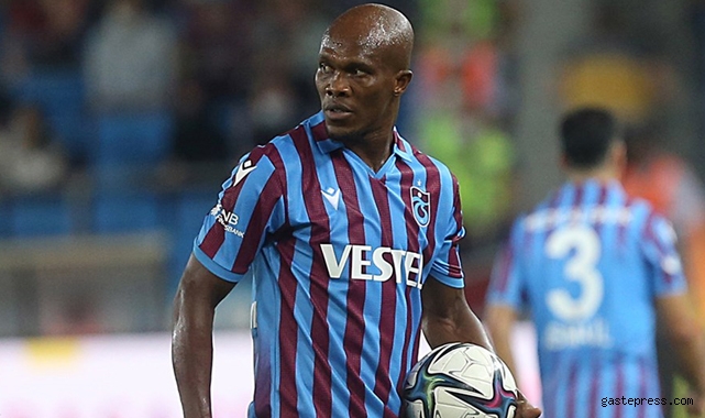 Trabzonspor'da Başkan Ertuğrul Doğan Anthony Nwakaeme İle Transfer İçin Görüşüyor