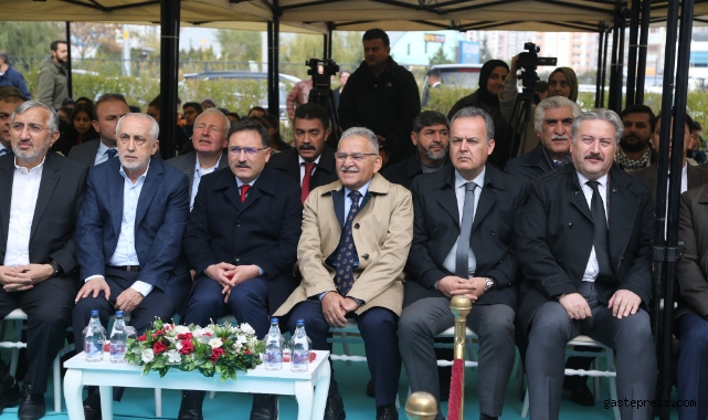 Vali Çiçek ve Başkan Büyükkılıç, ERVA Marifet Spor Kulübü açılış törenine katıldı!
