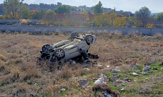 Yoldan çıkan otomobil takla attı!