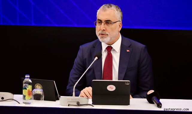 Bakan Işıkhan: "Asgari ücretin herkesin mutabık kaldığı bir ücret seviyesi olmasını ümit ediyoruz"