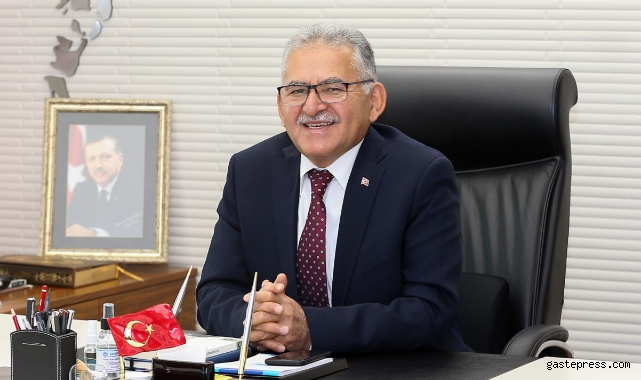 Başkan Büyükkılıç: "Kayseri, 104 yıldır örnek gösterilmeye devam ediyor"