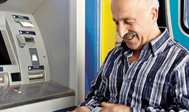 Çalışan emekliye 5 bin lira ikramiye ödemesi bugün hesaplara yatıyor!
